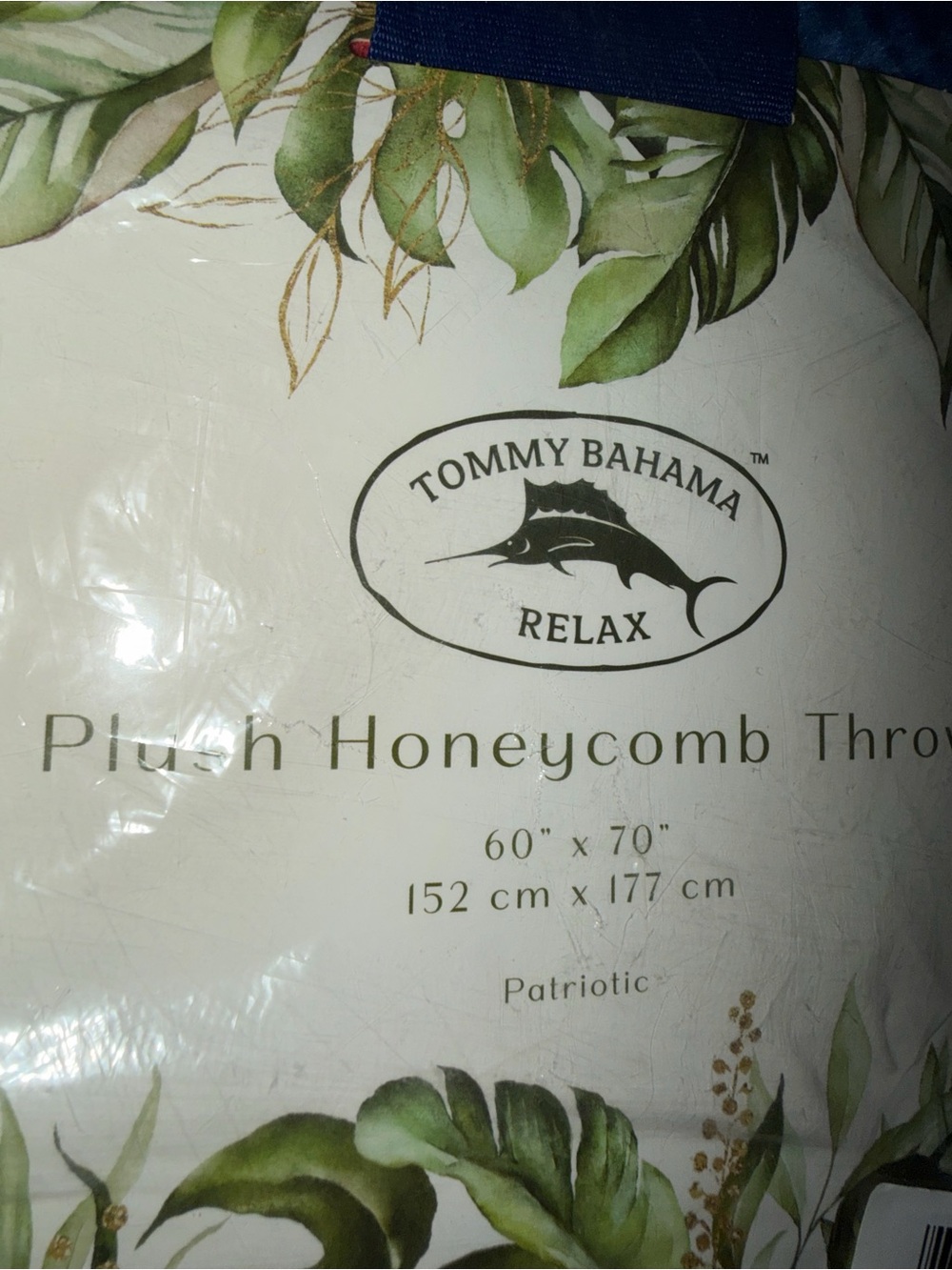 Tommy Bahama Limited Edition Plush Honeycomb Throw-Patriotic Blue/Red/White NWT - Picture 2 of 5
